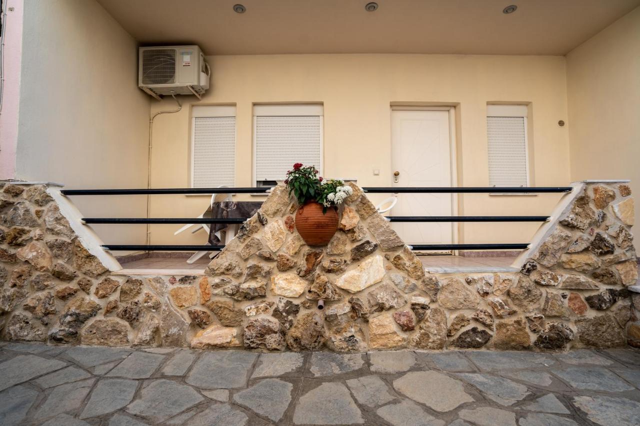 Magdalene'S Premium Apartments Ofrínion エクステリア 写真